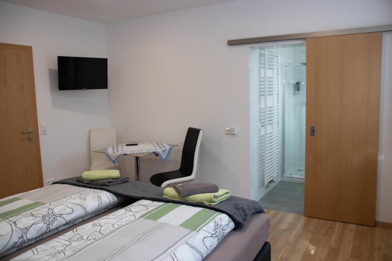 Die Schlafstube - Bed & Breakfast Zeltweg Eksteriør billede