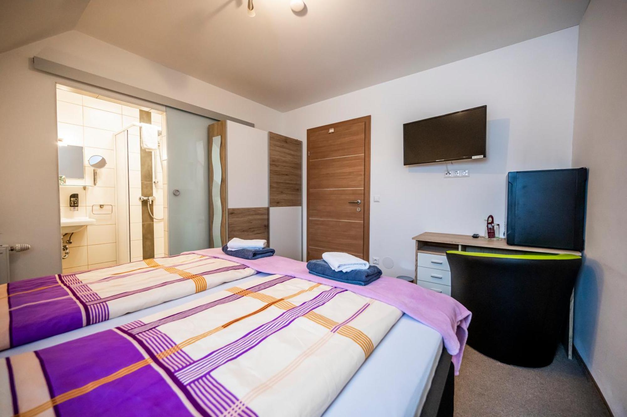 Die Schlafstube - Bed & Breakfast Zeltweg Eksteriør billede