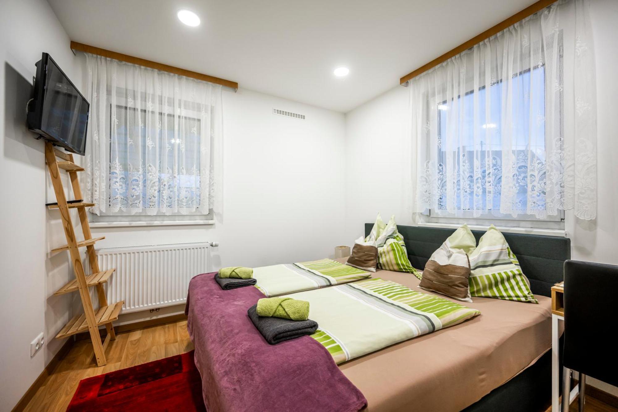 Die Schlafstube - Bed & Breakfast Zeltweg Eksteriør billede