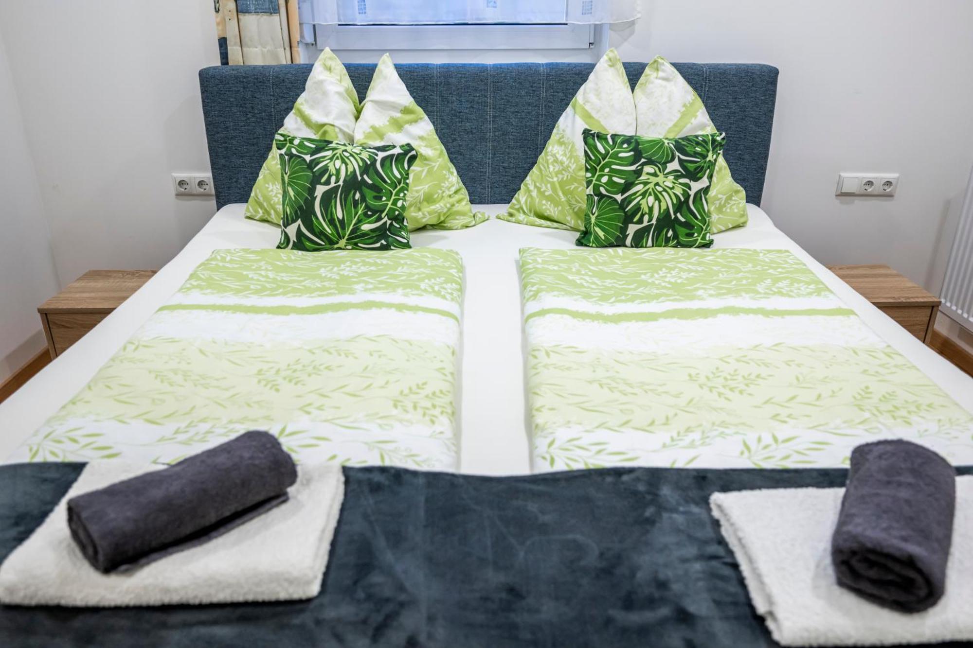 Die Schlafstube - Bed & Breakfast Zeltweg Eksteriør billede