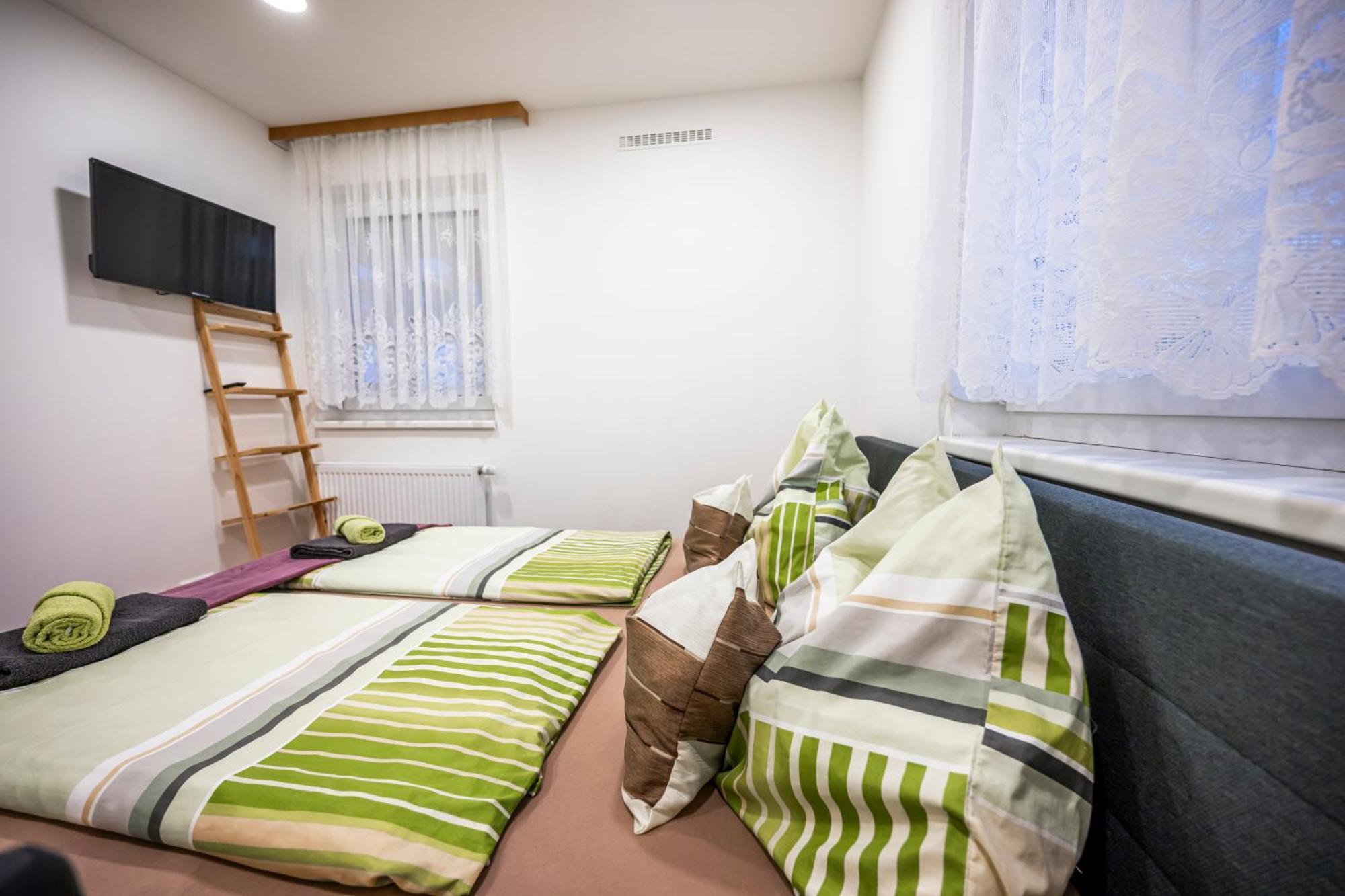 Die Schlafstube - Bed & Breakfast Zeltweg Eksteriør billede