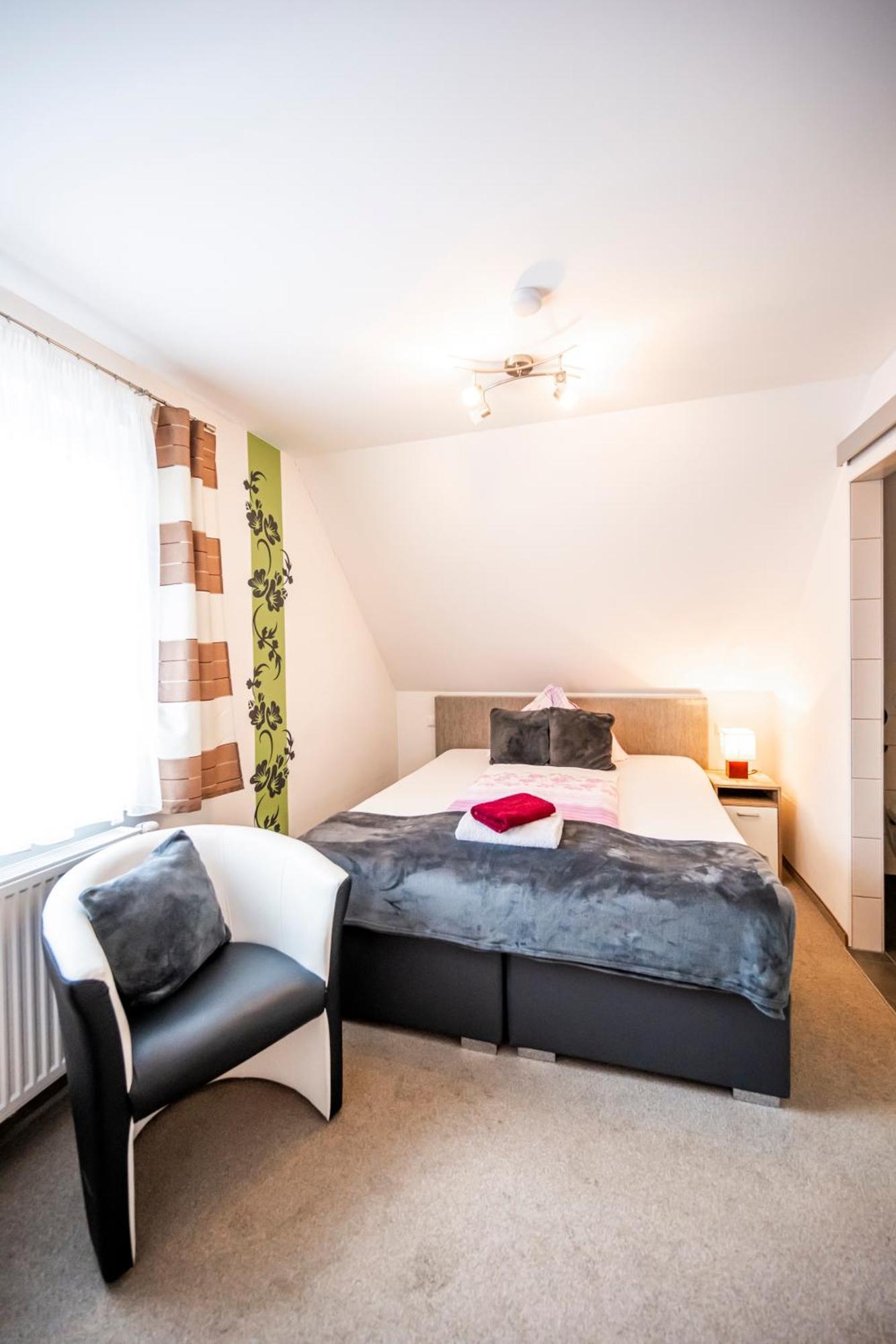 Die Schlafstube - Bed & Breakfast Zeltweg Eksteriør billede