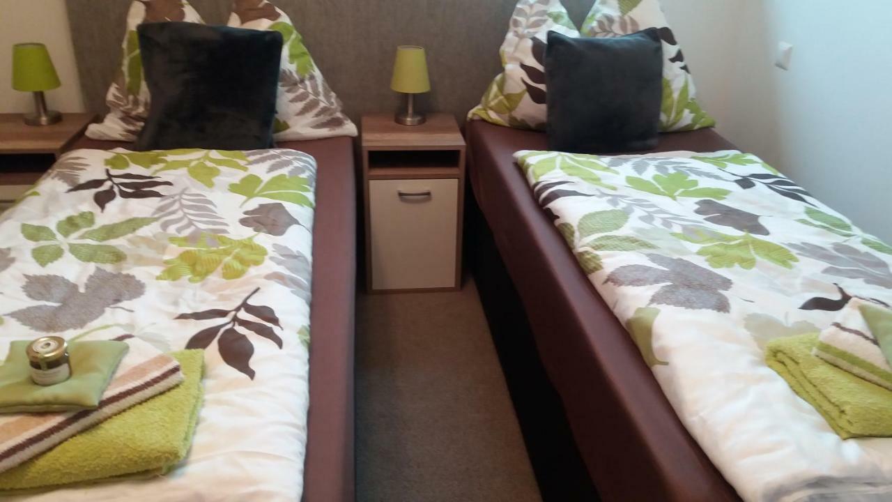 Die Schlafstube - Bed & Breakfast Zeltweg Eksteriør billede
